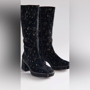 Urban Outfitters UO Bella Celestial Tall Boot in Black Celestial (US 10, EU 41)